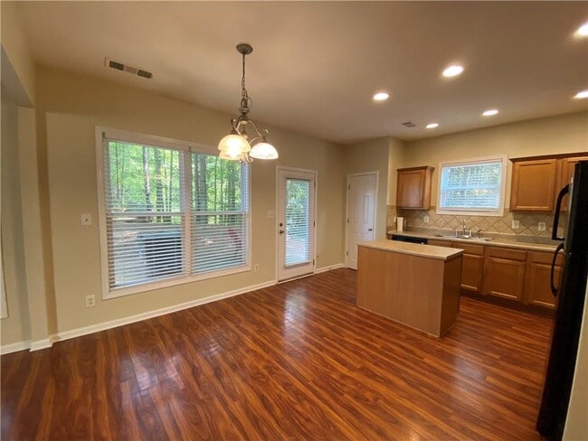 Building Photo - 3367 Harvest Ridge Ln NE