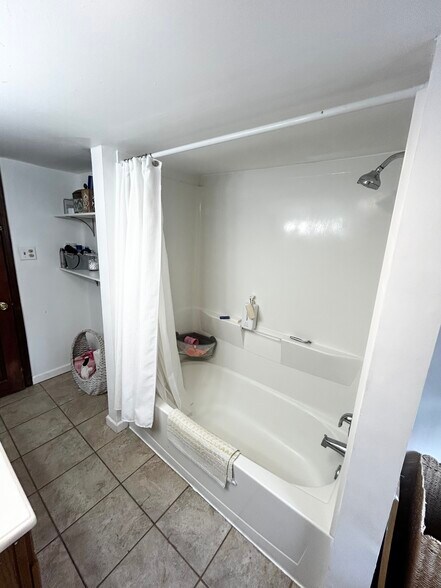 Bathroom - 21 W Main St
