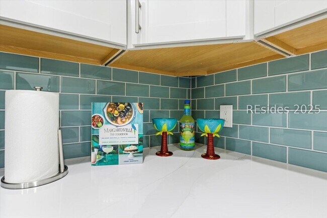 Building Photo - 119 Blue Starfish Ln