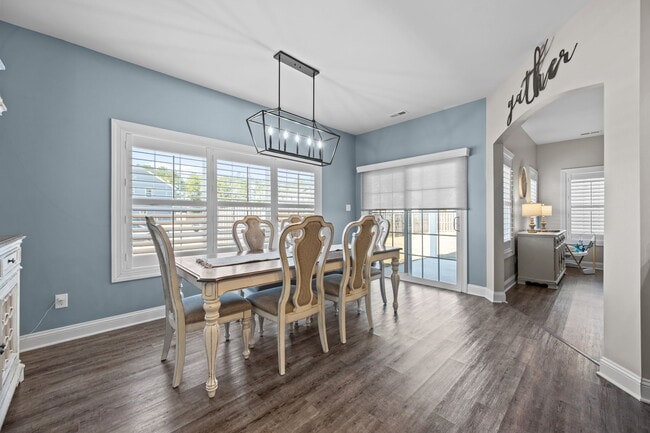 Building Photo - 878 Stormy Gale Ln