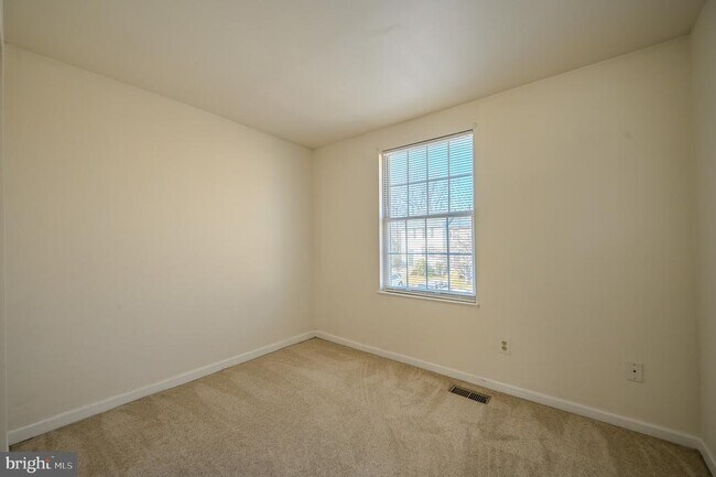 Building Photo - 12921 Freestone Ct