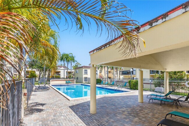 Building Photo - 12990 SW 88th Ln