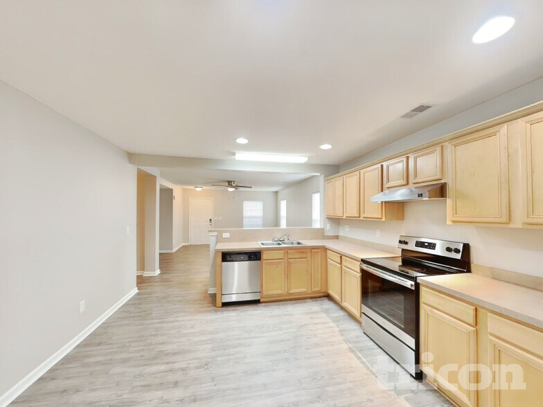 Building Photo - 217 Wild Olive Dr