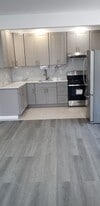 Building Photo - 55 Highlawn Ave