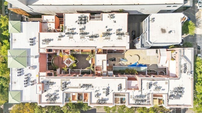 Building Photo - 2801 Florida Ave