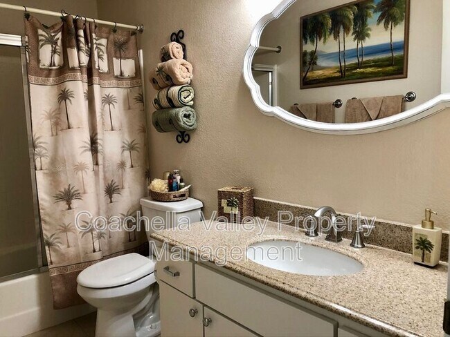 Building Photo - 500 S Farrell Dr