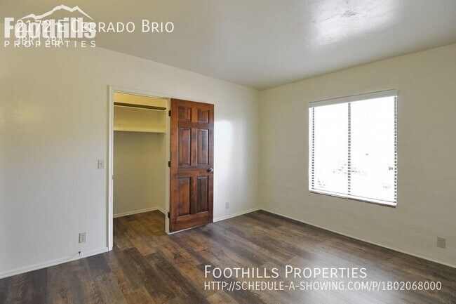 Building Photo - 2172 E Cerrado Brio