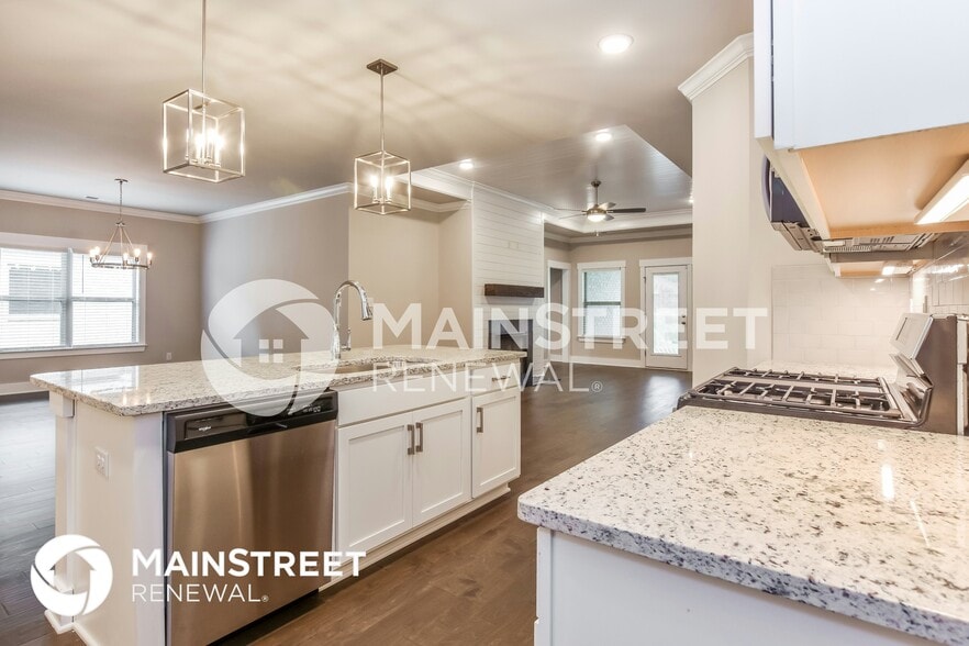 Building Photo - 9509 Hampton Oak Dr S E