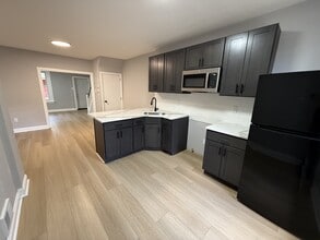 Building Photo - 5514 Crowson St