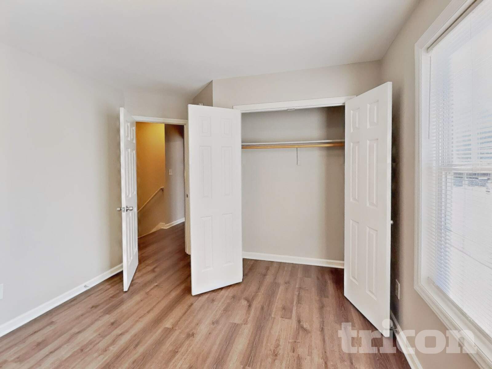 Building Photo - 5517 Landreaux Dr