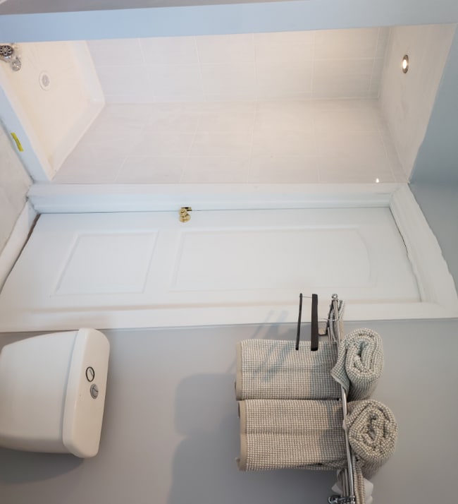 Building Photo - 5023 Spruce St