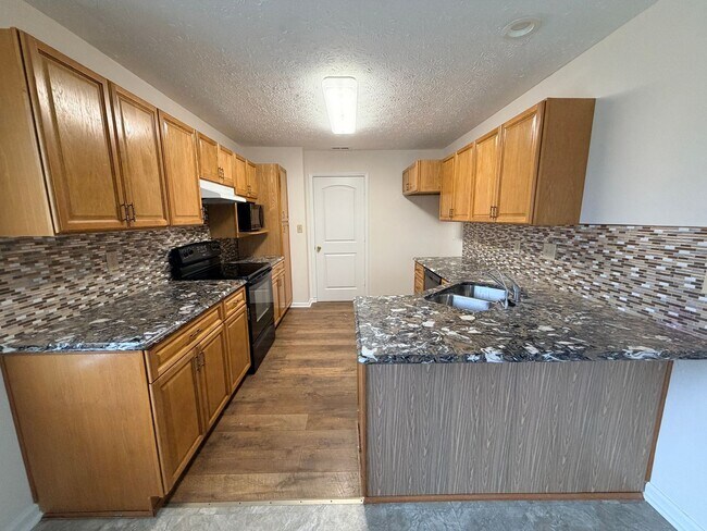 Building Photo - 629 Cembra Dr