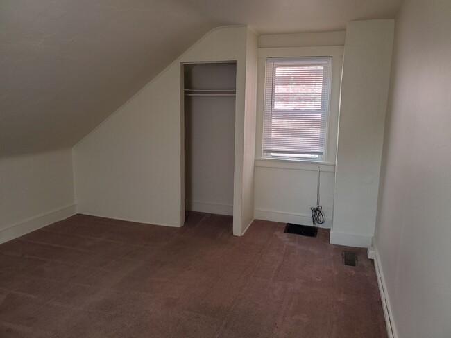 Building Photo - Lovely 2 Bedroom Home in Lancaster City!
