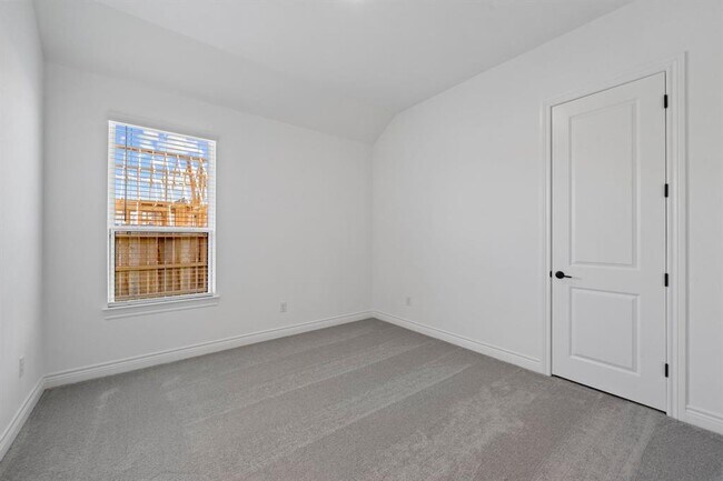 Building Photo - 25330 Balvaird Dr