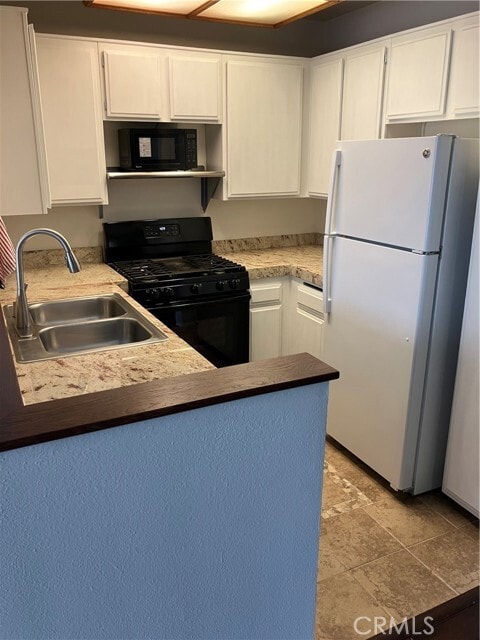 Building Photo - 19009 Sherman Way