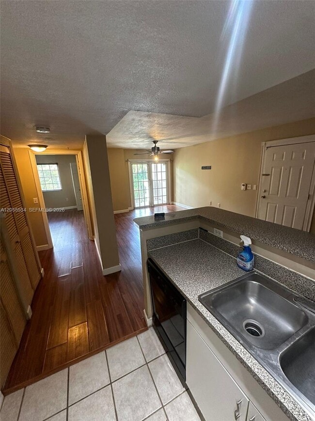 Building Photo - 5035 Wiles Rd