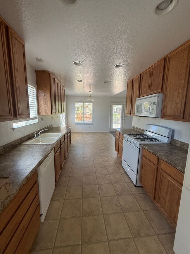 Building Photo - 2505 Nimbus Ct