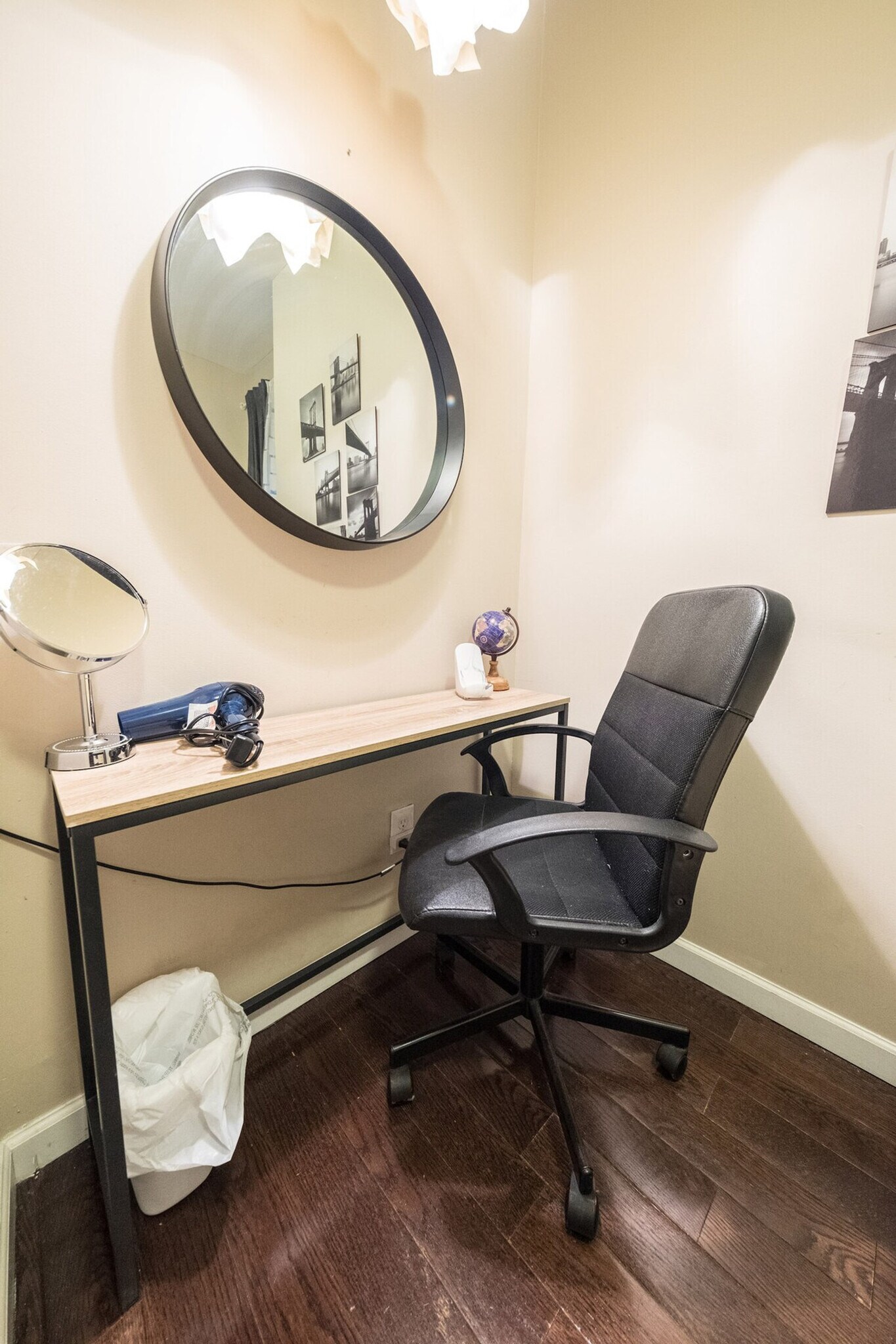 Building Photo - 5 W 101st St