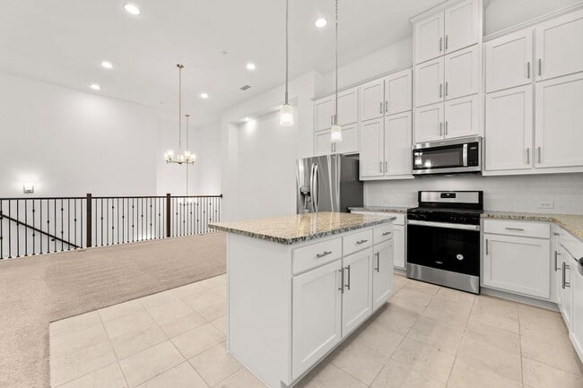 Building Photo - 2205 Southwick Dr