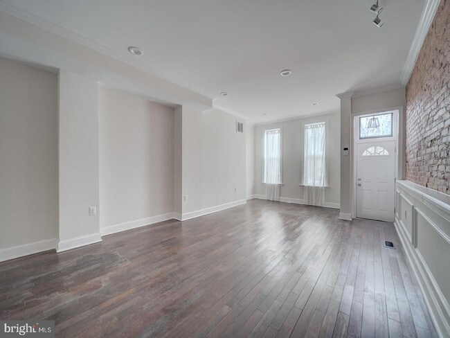 Building Photo - 417 N Collington Ave