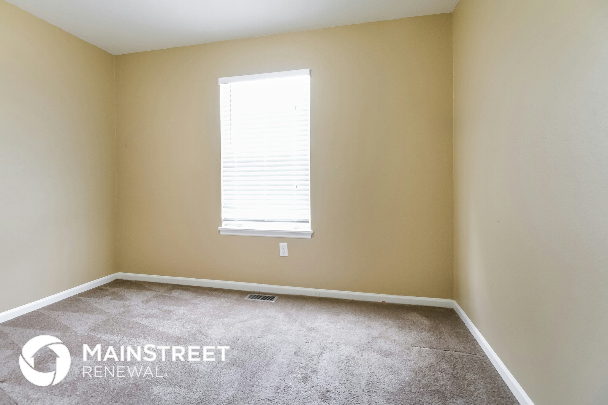 Building Photo - 11200 N Nashua Dr
