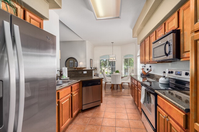 Building Photo - 5335 E Shea Blvd