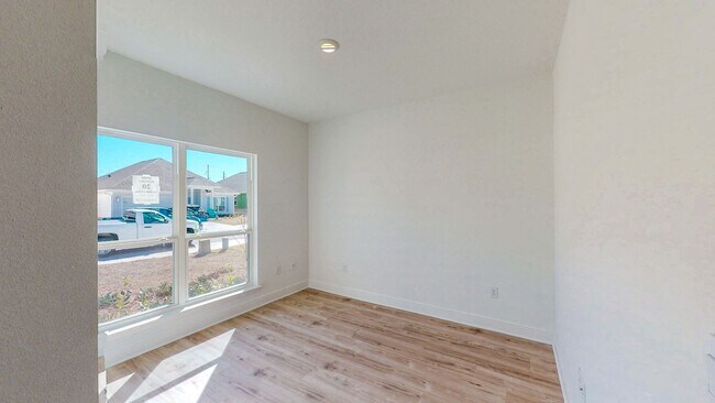 Building Photo - 215 JRS Wy
