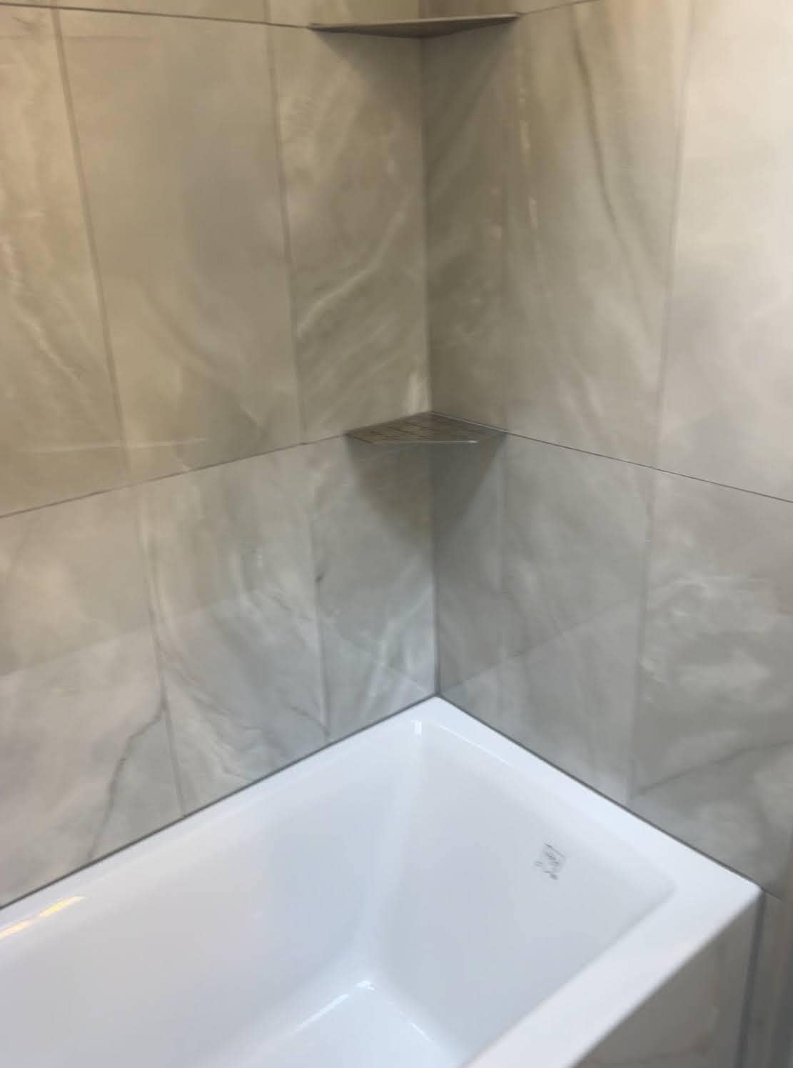 Building Photo - 110 E Roumfort Rd