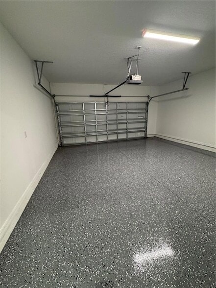 Building Photo - 11318 Nona Sound St