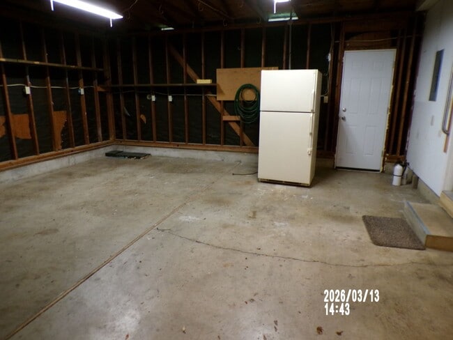 Building Photo - 2232 NW 14th St