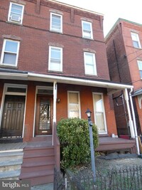 Building Photo - 3724 Hamilton St