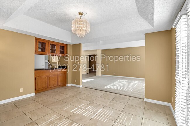 Building Photo - SW The Lakes!!!! Pool!!! Spa!!! Solar Panels!!! Primary bedroom downstairs!!! 3 Car Garage!!!