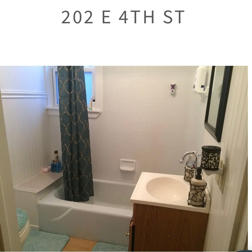 202 bathroom - 204 E 4th St