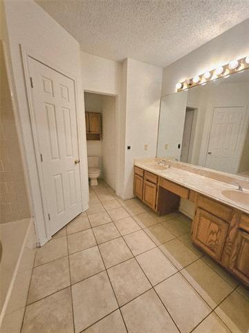 Building Photo - 2409 Bellbrook Ln