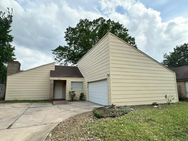 Primary Photo - 5006 Stanhope Dr
