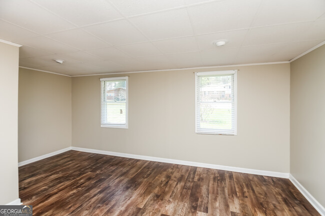 Building Photo - 2774 Whisper Ct