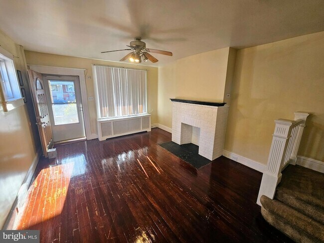 Building Photo - 341 Hillcrest Ave