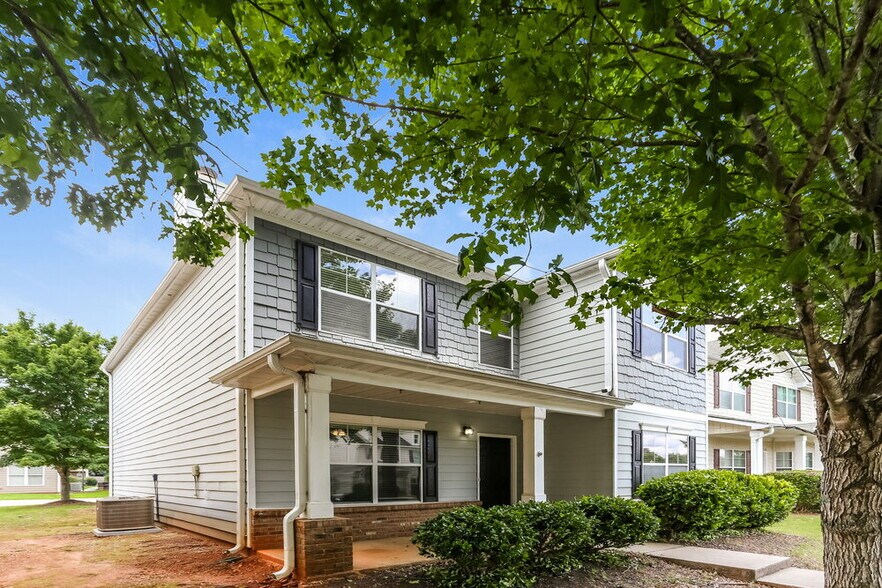 Building Photo - 182 Stillwood Dr