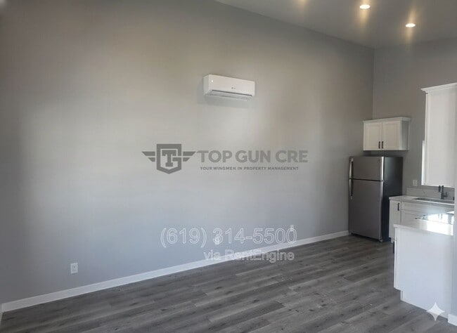 Building Photo - 4868 Fond Du Lac Ct