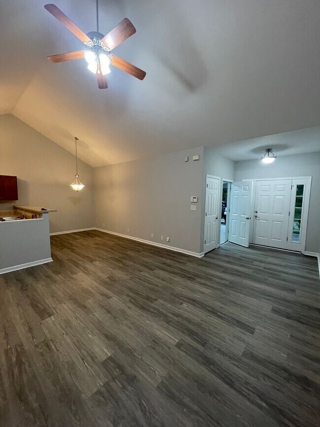 Building Photo - 7920 Ellisville Ln