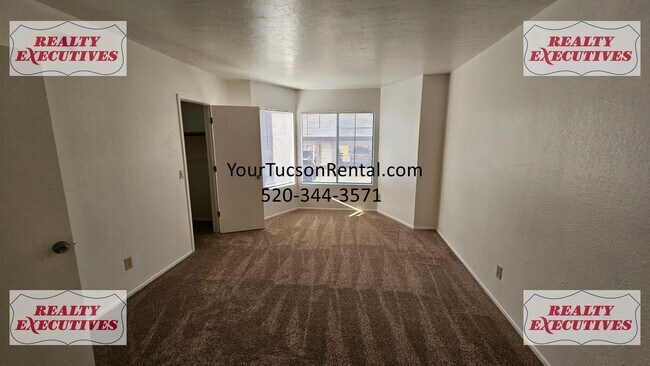 Building Photo - Downstairs - 3 Bedrooms and 2 baths with a...