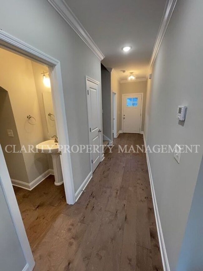 Building Photo - ***Coming soon!!***