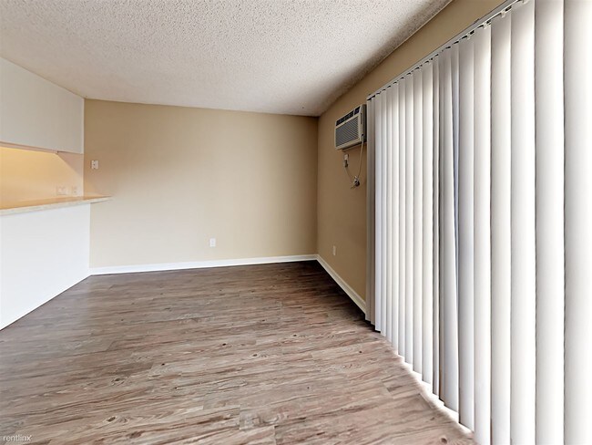 Building Photo - 2407 Adams Ave