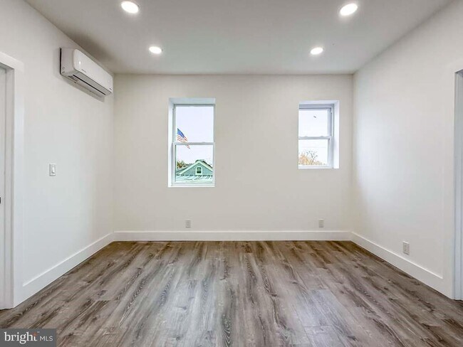 Building Photo - 30 Haddon Ave