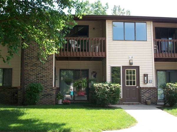 Primary Photo - Maple Tree Apartments
