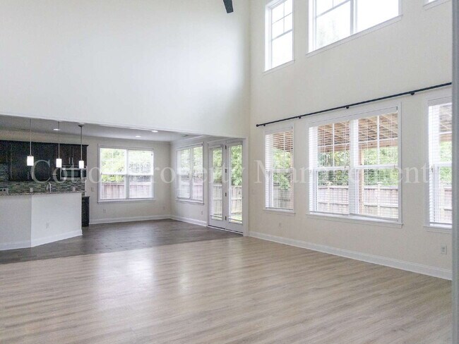 Building Photo - 7445 Darius Dr