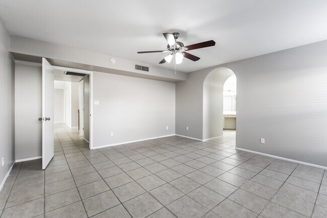 Building Photo - 24226 N 40th Ln