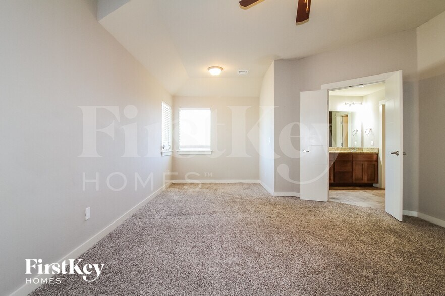 Building Photo - 1612 Penn Ln