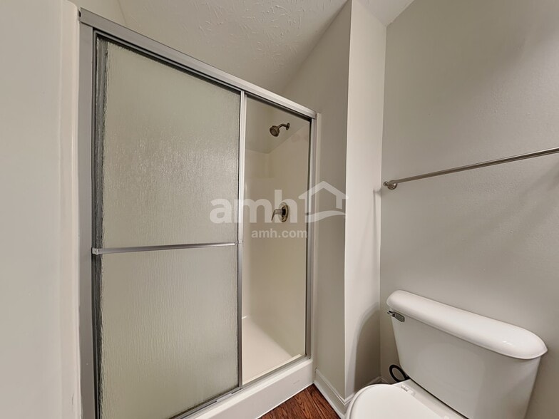 Building Photo - 7450 Sterling Springs Way