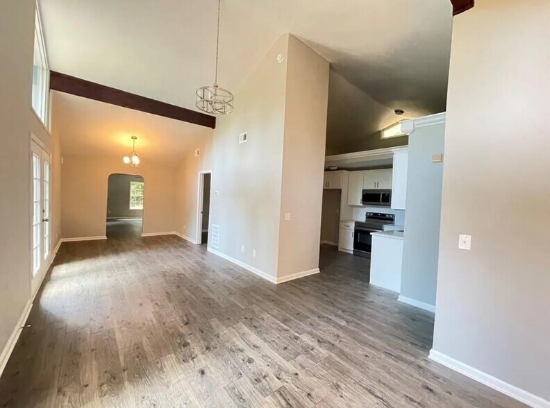 Building Photo - 1775 Peachtree Rd